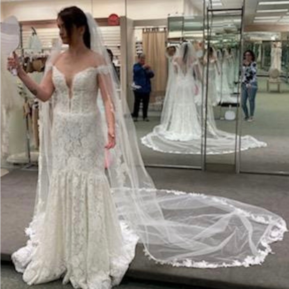 Wedding dress